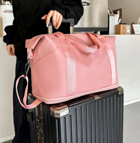 キャリーオンバッグ